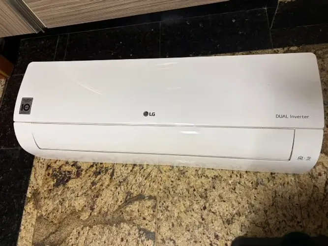 Ar condicionado LG 12000 BTUs Split Dual Inverter 220v