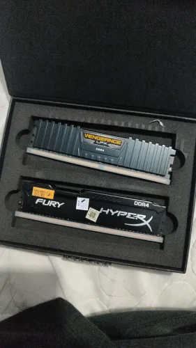 Memória Ram 2x8GB DDR4 2400mhz Hyperx e Vengeance
