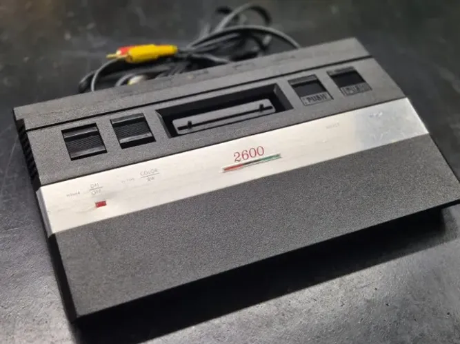 TV Game (Clone Atari 2600) com AV Mod