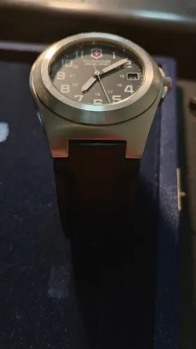 Relógio Victorinox Swiss Army Modelo Renegade
