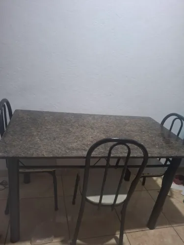 Mesa de mármore 