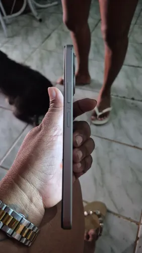 Celular Infinity 10 128 GB tudo ok acompanha fone carregador e a caixa