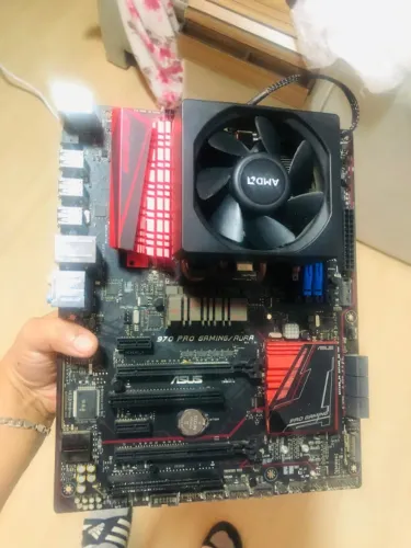 Kit Placa-mãe Asus 970 Pro Gaming/Aura + Cooler AMD + 8GB RAM