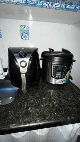 Air Fryer Mondial + Panela de Pressão Elétrica Midea 6L