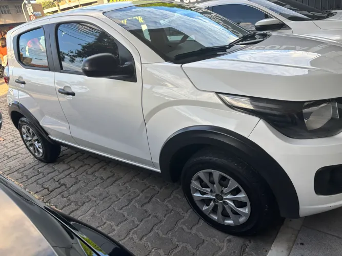 Fiat Mobi Like 1.0 Fire Flex 5P. 2022