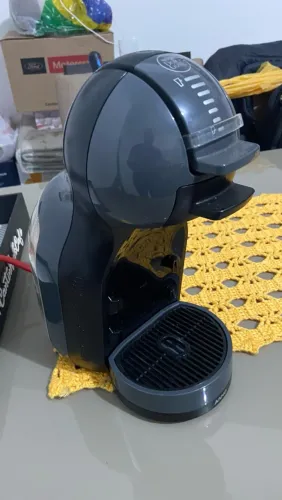 Cafeteira Dolce Gusto Mini Me 127V - Seminova e Impecável