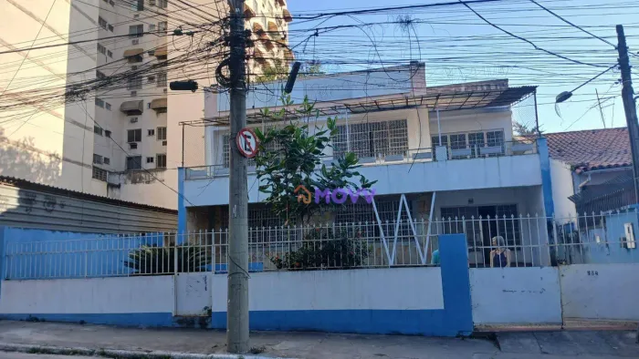 Casa com 4 dormitórios à venda, 300 m² por R$ 1.800.000,00 - Centro - São Gonçalo/RJ
