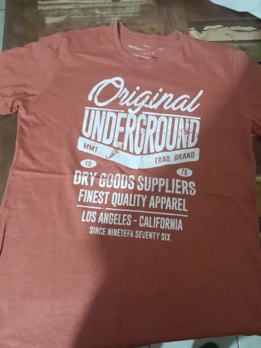 Camiseta Original Underground Dry Goods Suppliers Los Angeles - California