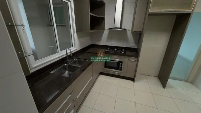 Apartamento à venda em Maringá, Zona 07, com 3 suítes, com 125 m², MAISON MONET