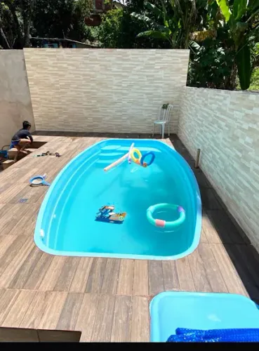 Piscina de Fibra STYLLUS 4 - 4,50x2,50x1,10 Completa aquecida