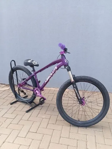 Bicicleta absolut brutus pro