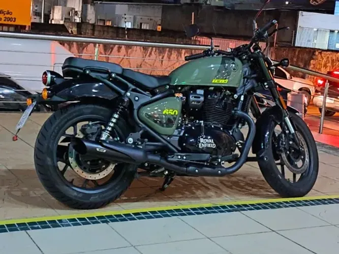 ROYAL ENFIELD SHOTGUN 650 2025 - DRILL GREEN - APENAS 6.000 KM