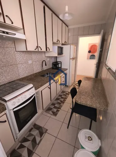 Condomínio Edifício Patamares - Apartamento Reformado com Móveis e Andar Alto Pronto para