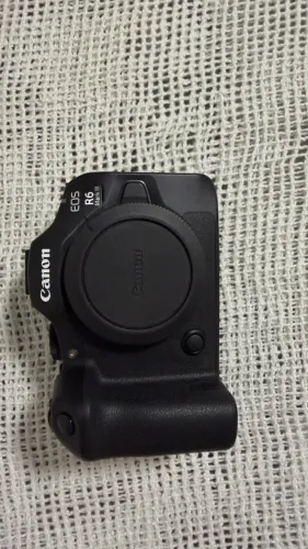 Câmera Canon EOS R6 Mark III (Corpo)