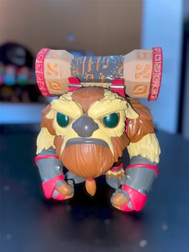 Funko Pop Earthshaker Dota 2 com totem - Sem caixa - Dota Valve