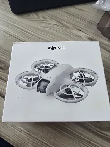 DRONE DJI NEO