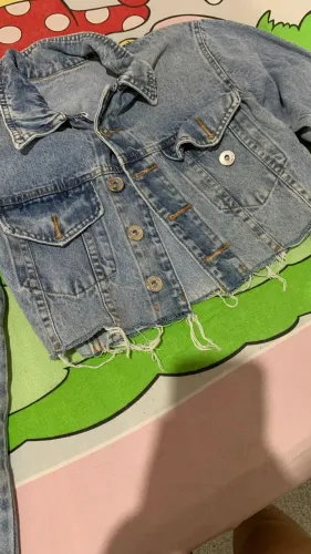 Jaqueta jeans- nova/conservada