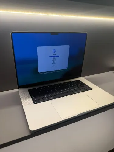 MacBook Pro M1 Pro 16 pol / 512GB SSD 16GB ram Silver / impecável