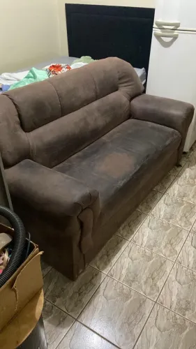Sofá Couro Sintético