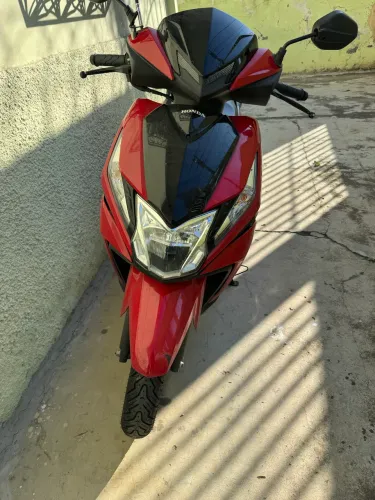Vendo Moto Honda elite 125cc ÚNICA DONA