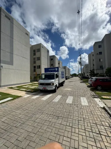 FRETES E MUDANÇAS, VEM