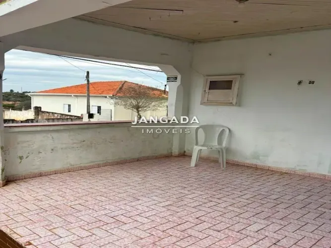 Casa Térrea - 04 Dormitórios 02 Vaga - Prox. Centro Iperó - Estuda Permuta