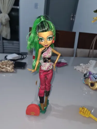 Boneca Jinafire Scarys