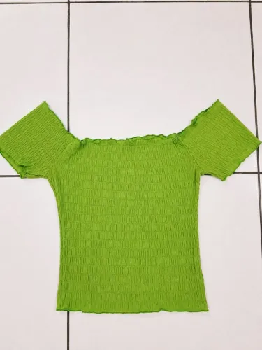 Blusa Ombro a Ombro Verde Lima Canelada | Tam. P/M | Linda!