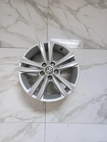 RODA ARO 15 ORIGINAL VOLKSWAGEN. SO 1 UNIDADE