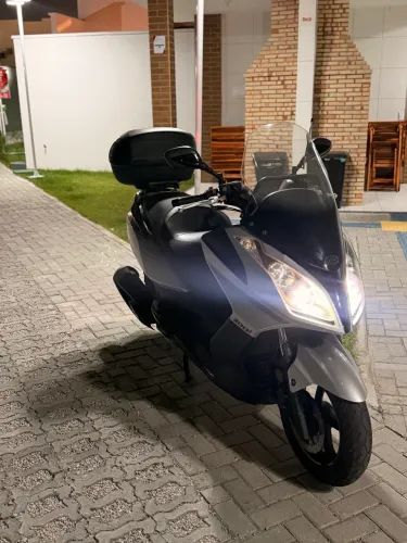Scooter Downtown 300i 2018 | Apenas 24 mil km | Revisada | Moto