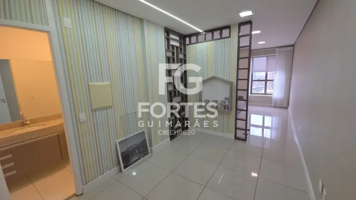 Sala Comercial Mobiliada e Planejada com 34m² + espaço para recepção e ar condicionado, no