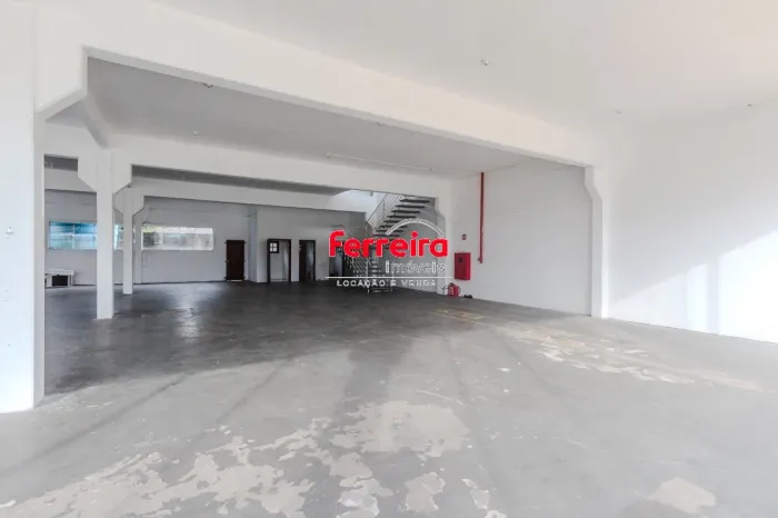 Ponto Comercial/Loja para Alugar em São Sebastião com 1100 m² de Área Útil