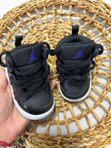 Tênis Nike jordan bebê