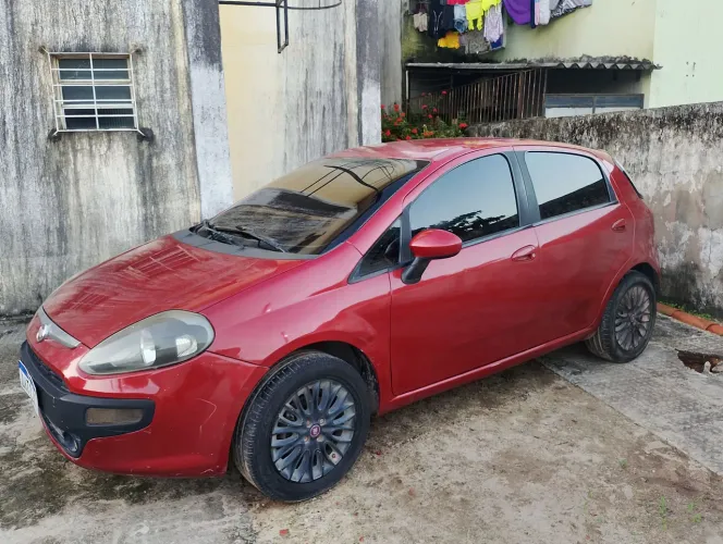 Fiat Punto Attractive 1.4 Fire Flex 8V 5P 2014