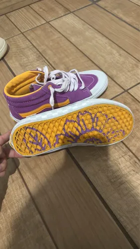Tênis feminino Vans e Vert 37 100,00 CADA