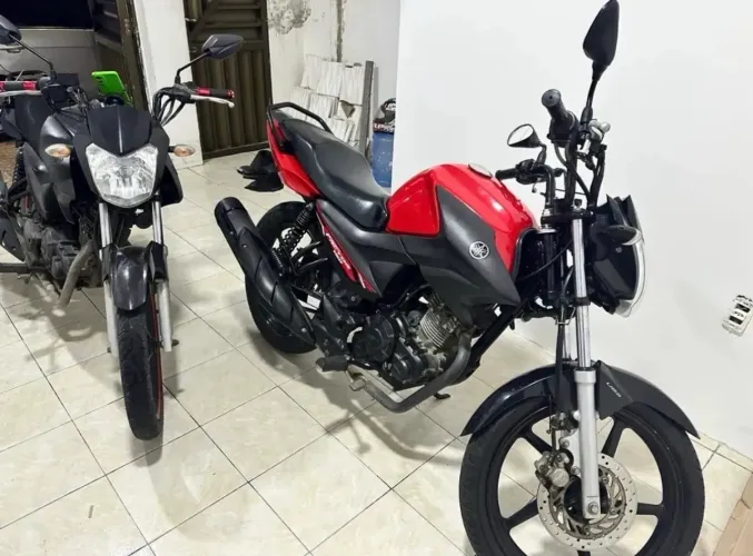 Alugo motos factor 150
