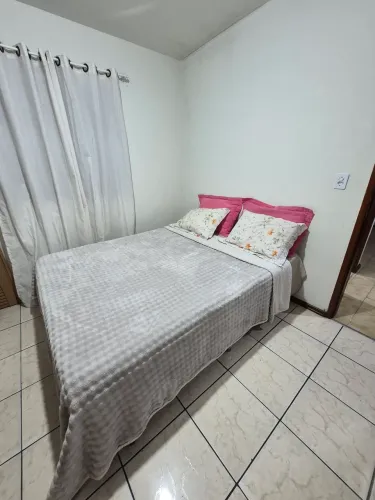 Cama de casal Queen com colchão
