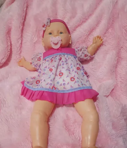 Boneca bebezão 65cm com caixa de som no corpinho sem bateria 