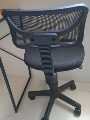 Cadeira escritório sem avarias