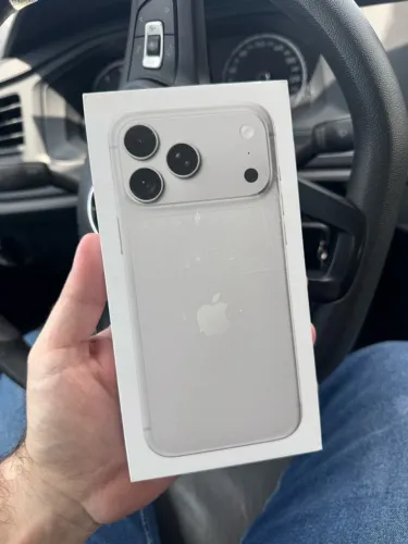 18 pro max 256GB