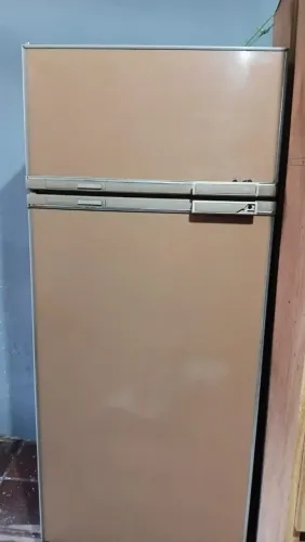 Vende tudo fogão geladeira armário madeira pura