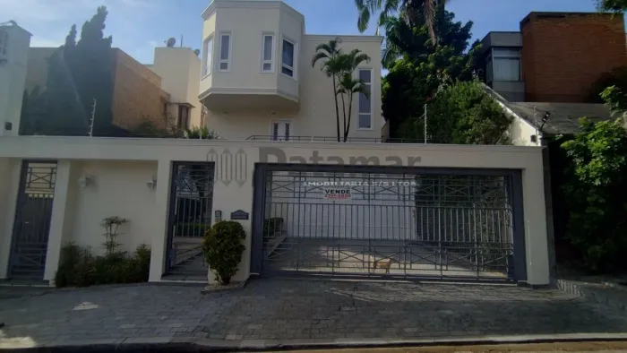 Casa à Venda na Vila Inah Região do Morumbi