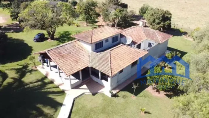 Sitio com 8 Quartos e 6 banehiros à Venda, 5 alqueires por R$ 11.000.000 Cód. ch1205