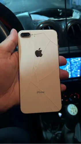 iPhone 8 Plus