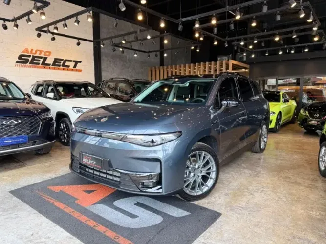 Leapmotor C10 REEV (Híbrido) 2026