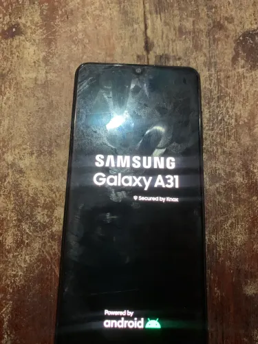 Vendo  Samsung a31 valor 280 mas aceito proposta