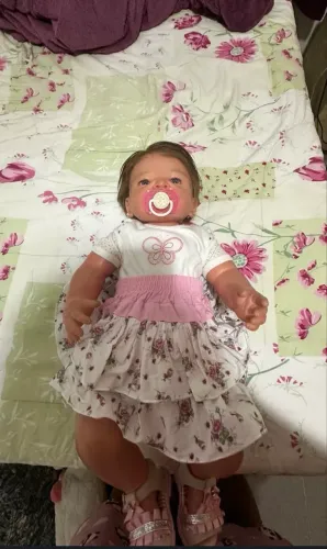 Bebê reborn molde Victoria 52 cm 