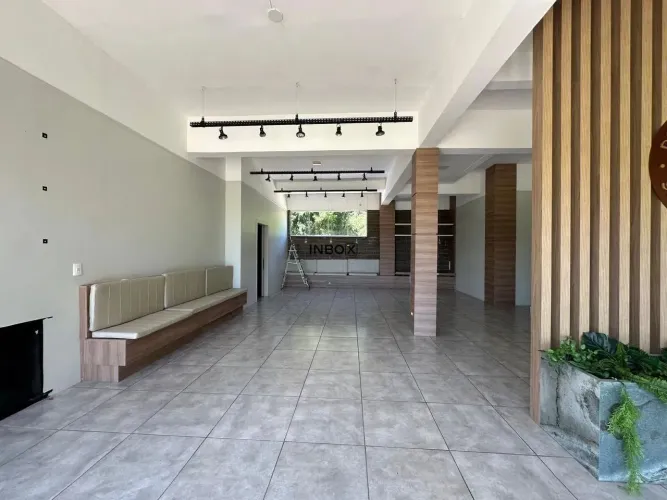 SALA COMERCIAL COM 120M² NO VALE DOS VINHEDOS EM BENTO GONÇALVES