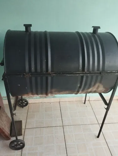 Churrasqueira de tambor 200,00reais