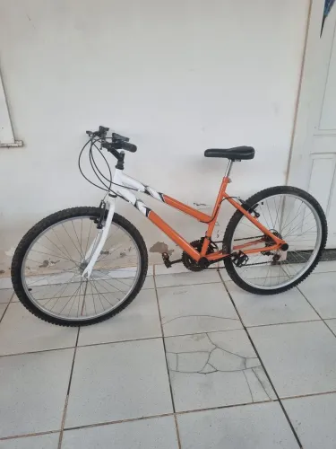 Bicicleta com marcha